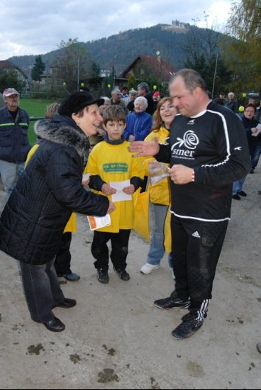Priateľský futbalový zápas  v Pov. Chlmci (22.10.10)